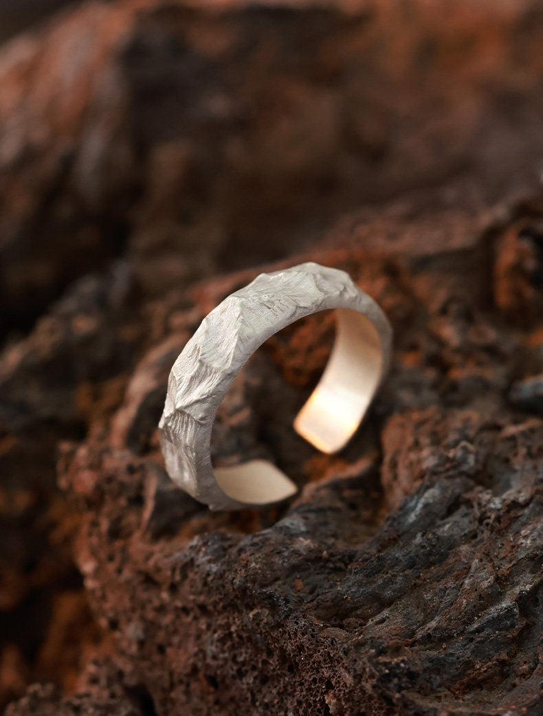 The Worn Ridge Ring