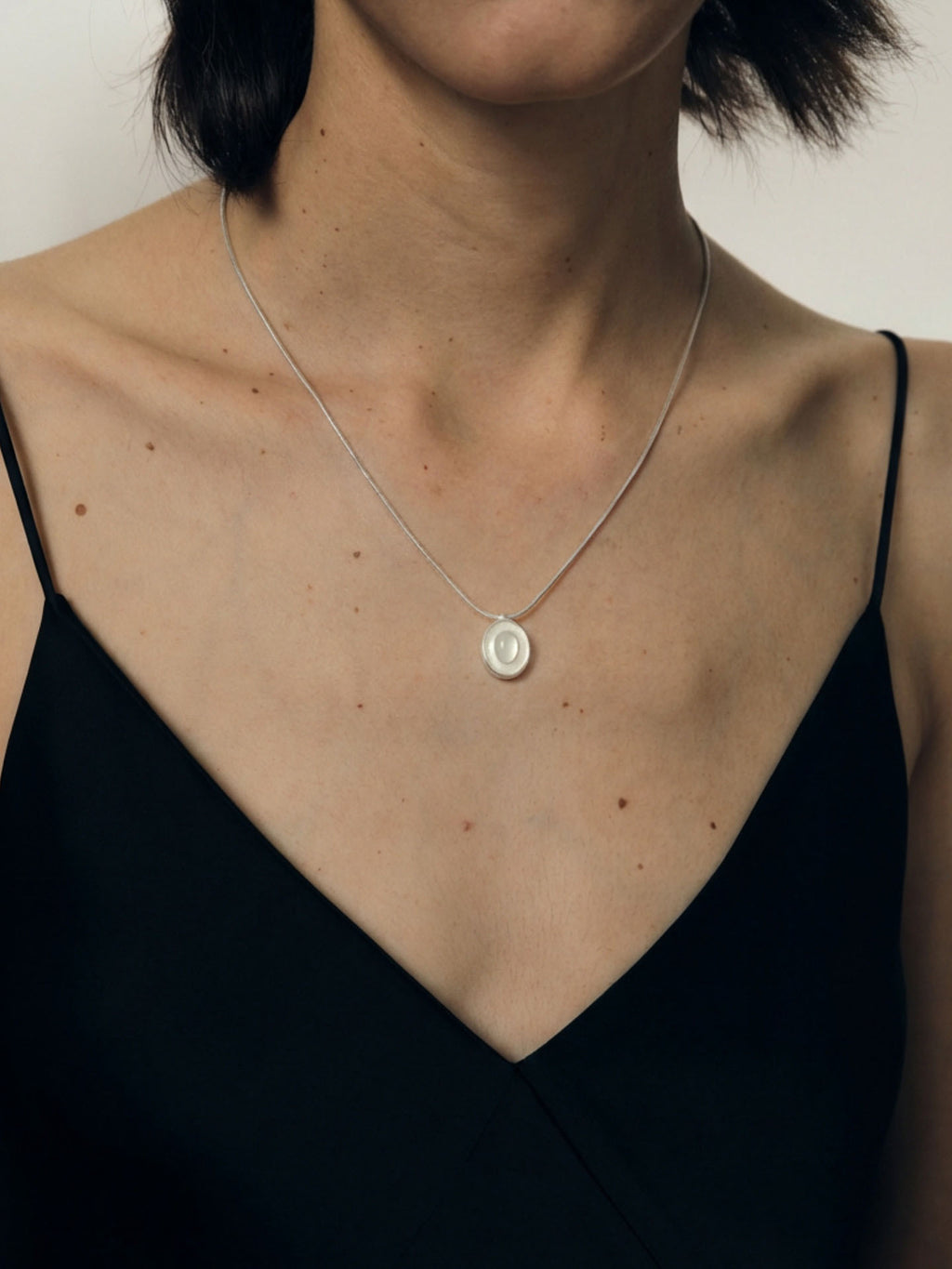 The Quiet Agate Pendant