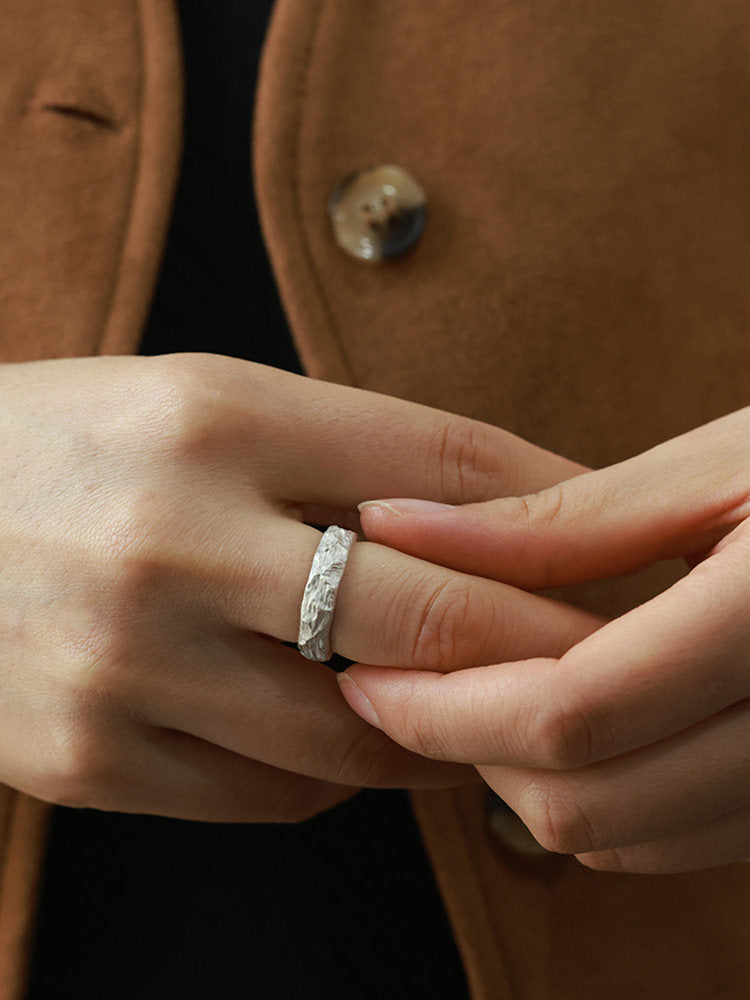 The Worn Ridge Ring