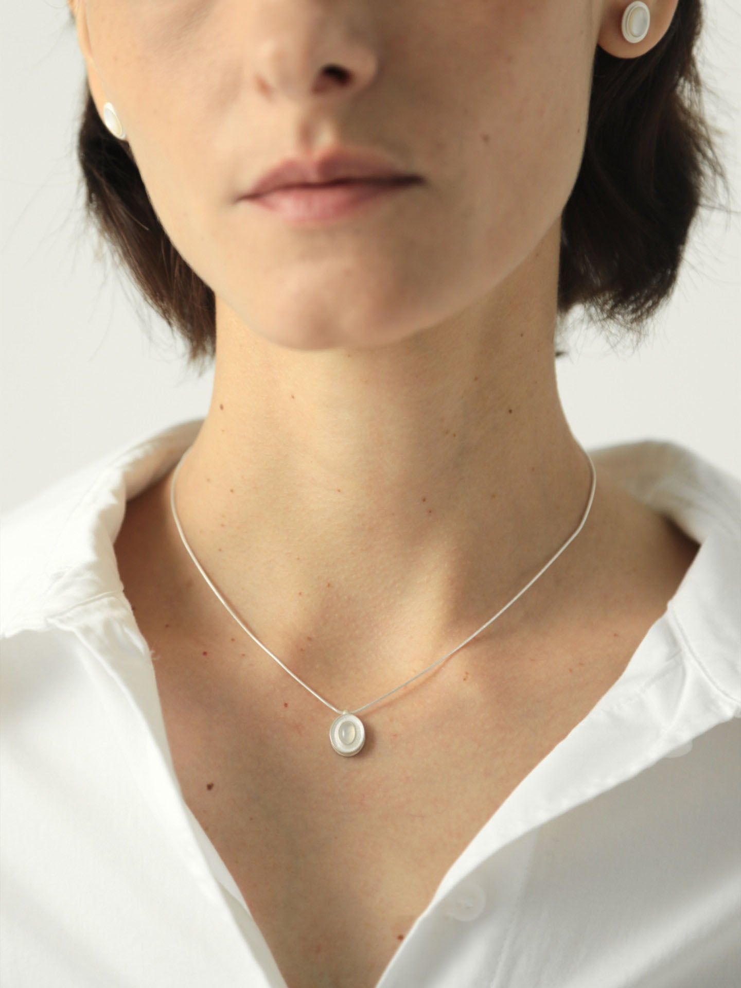 The Quiet Agate Pendant