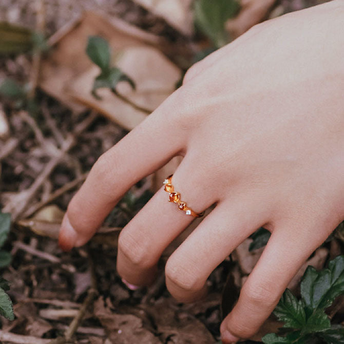 Temperament Gem Ring LT1013
