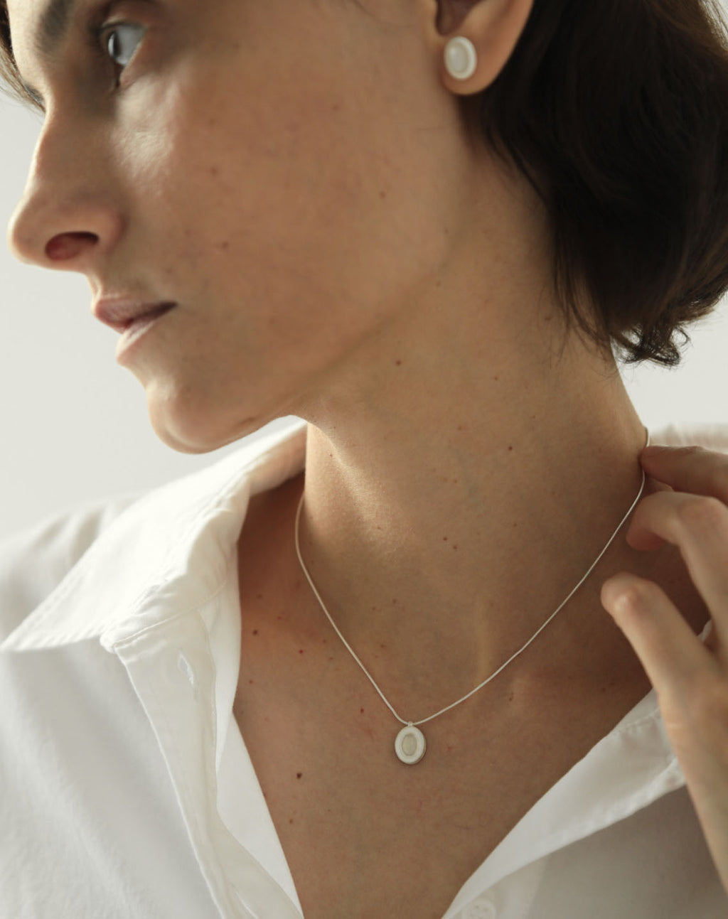 The Quiet Agate Pendant
