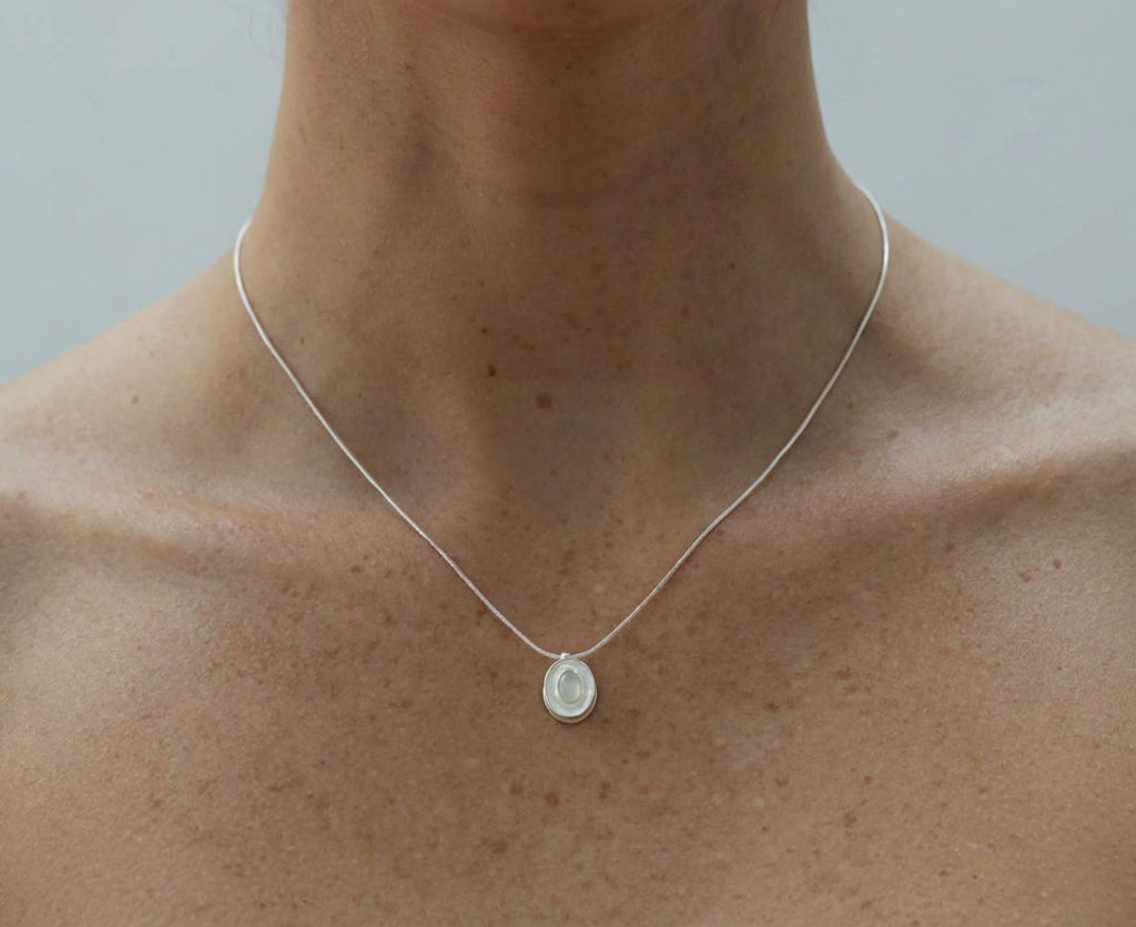 The Quiet Agate Pendant