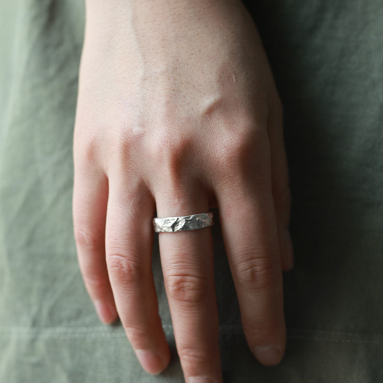 The Worn Ridge Ring